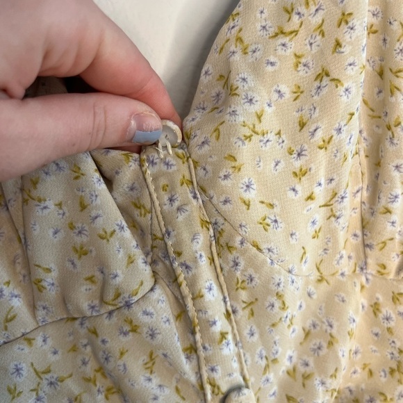 Papaya Women’s Ruched Floral Dress Size Small - Picture 7 of 10